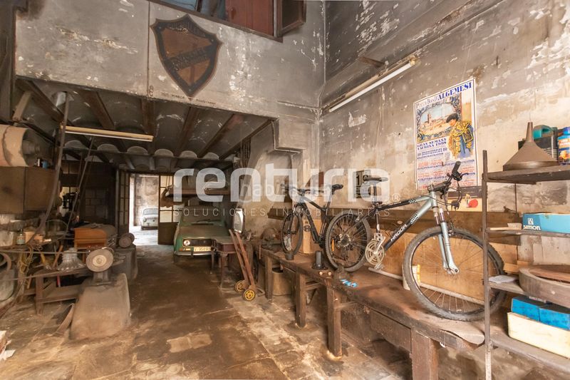 Foto eec8c6d0-8862-4780-8ac9-b81226aef31b. Piso venta conjunta de la totalidad de la planta baja del edificio junto a los torres de quart en Valencia