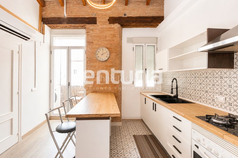 Foto 561e5768-be64-4ed0-8d42-800f73c19eed. Affitto duplex con riscaldamento in El Pilar Valencia