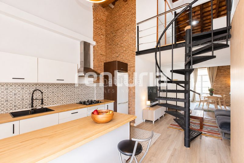 Foto f04c463b-829f-4de7-bb93-e888cce31bd2. Affitto duplex con riscaldamento in El Pilar Valencia