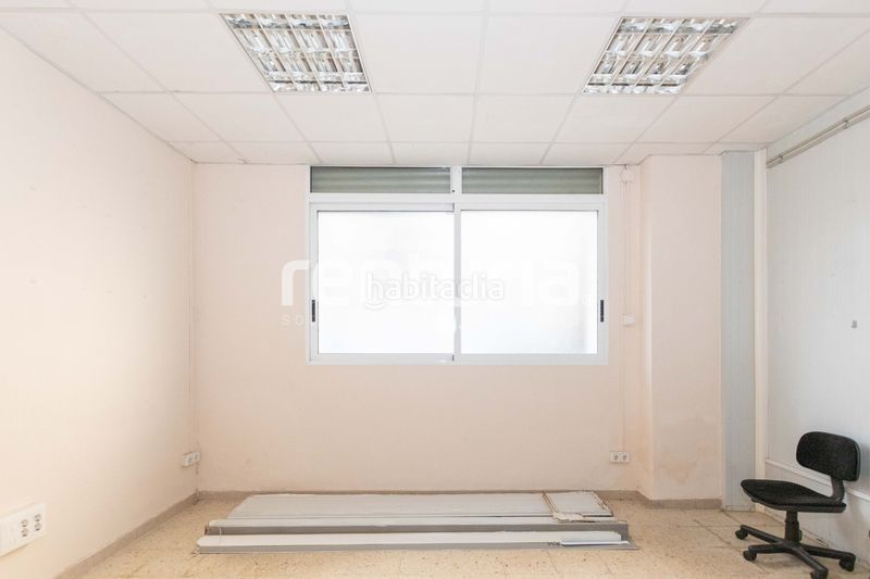 Foto a6f8dd38-0f50-4eb9-bc7f-f88193b59843. Local comercial a La Raïosa Valencia