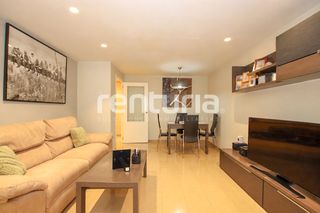 Etagenwohnung in Carrer del Peu de la Creu