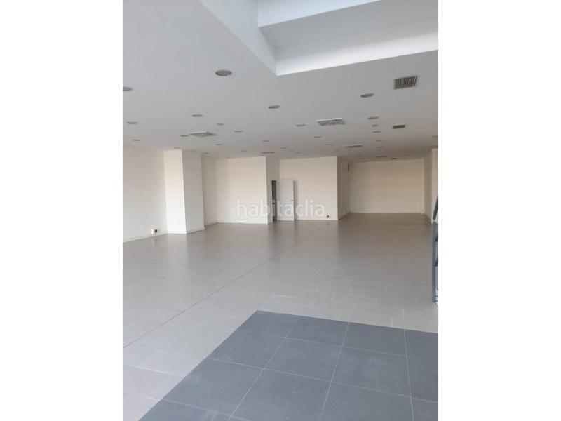 Foto 5bb60879-a6be-4fe7-82ca-b2ff62f352d2. Rent business premise in Torreblanca Sant Cugat del Vallès