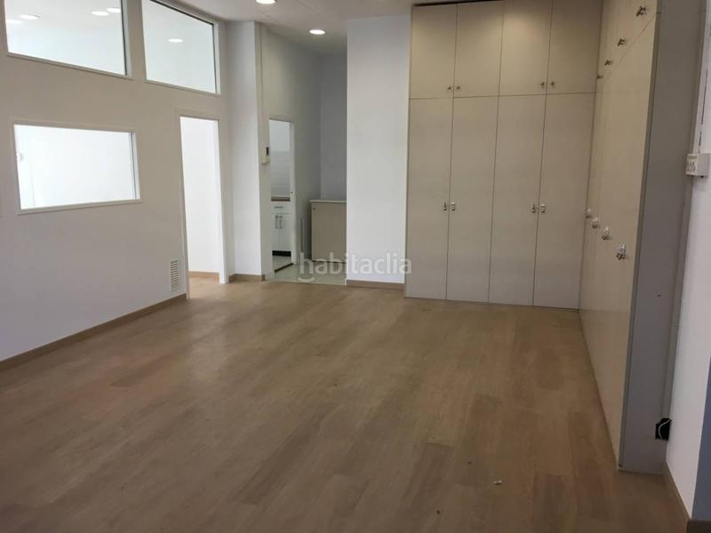 Foto f6a917cc-cd04-447c-8e51-4bfe523270c3. Alquiler local comercial local en alquiler en torreblanca rbla del celler en Sant Cugat del Vallès