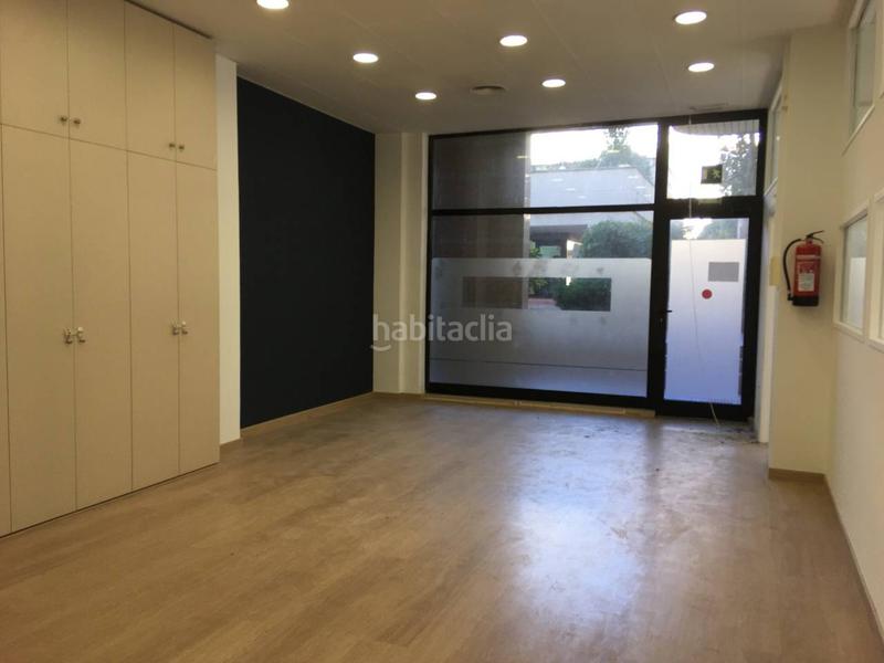 Foto a2ecfabd-4ed3-43aa-ac62-1c2fbeb291bd. Location local commercial dans Centre - Estació Sant Cugat del Vallès