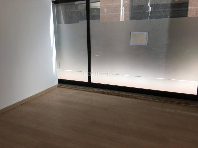 Foto ee09af44-e19d-4ef1-abe2-54097fcbb514. Rent business premise in Centre - Estació Sant Cugat del Vallès