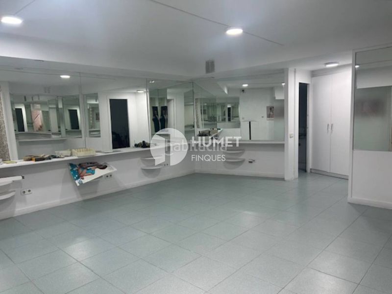 Foto 68ca66e6-da40-4853-8a68-3d33fe68f0e8. Alquiler local comercial alquiler de local comercial , centre en Sant Cugat del Vallès
