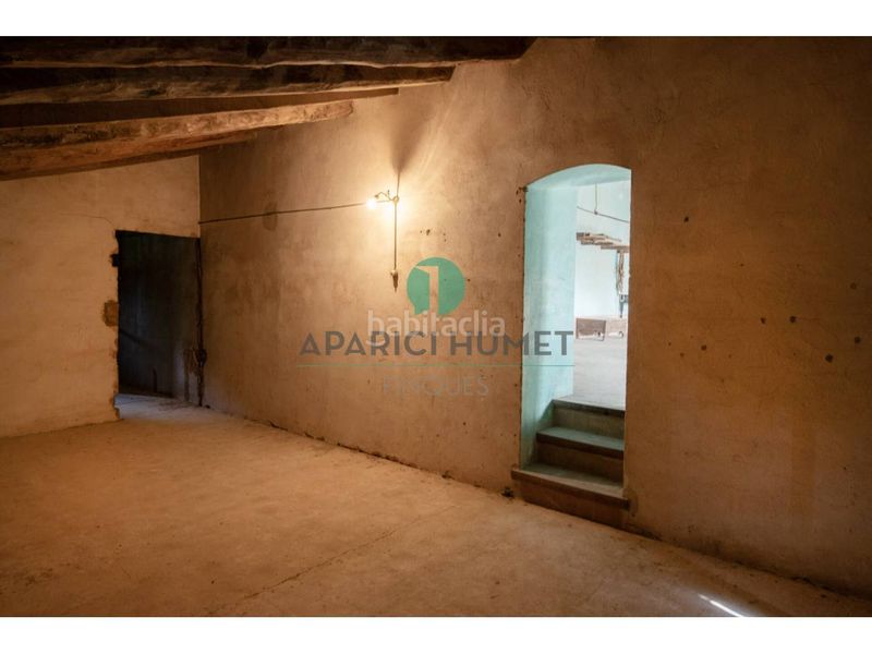 Foto c82b5aa3-cdf0-41b0-8f76-be644e27c8d0. Edifici a Polígon Industrial Domenys Vilafranca del Penedès