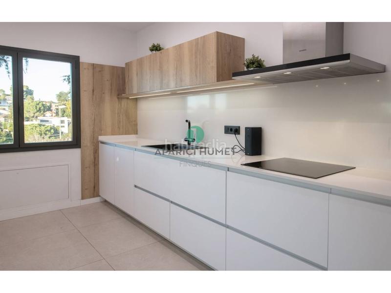 Foto 4bf55a74-05c2-4de4-9fa0-973382d2772f. Xalet amb calefacció aparcament a Valldoreix Sant Cugat del Vallès