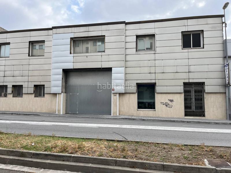 Foto a192c0a8-f56f-4b99-9ec4-130bf26bb908. Nave industrial venta nave comercial en cerdanyola del vallésripollet en Cerdanyola del Vallès