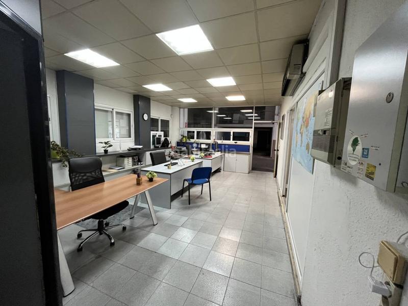 Foto c38fd58b-a6f6-4edc-8131-df5c3801cd9e. Nave industrial venta nave comercial en cerdanyola del vallésripollet en Cerdanyola del Vallès