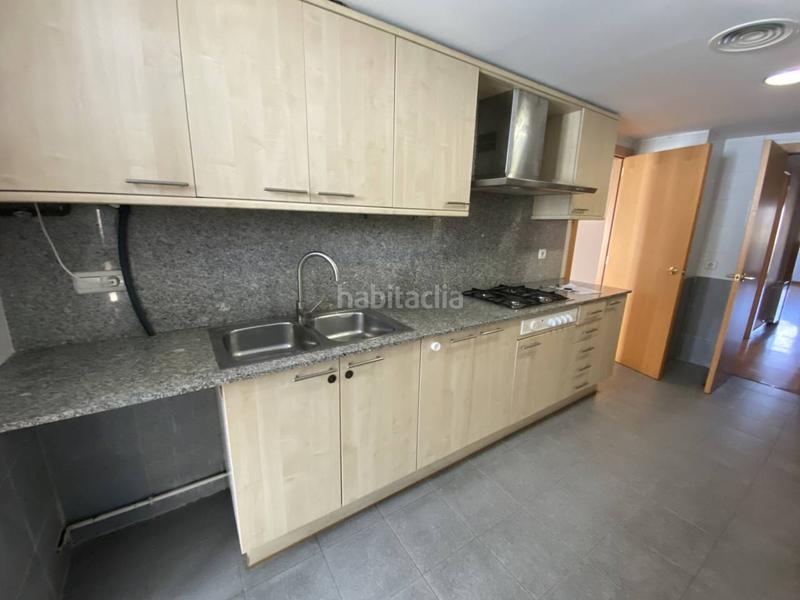 Foto 5b28cc8f-33e5-4101-85c8-f61639391864. Rent penthouse with heating pool in Parc Central Sant Cugat del Vallès