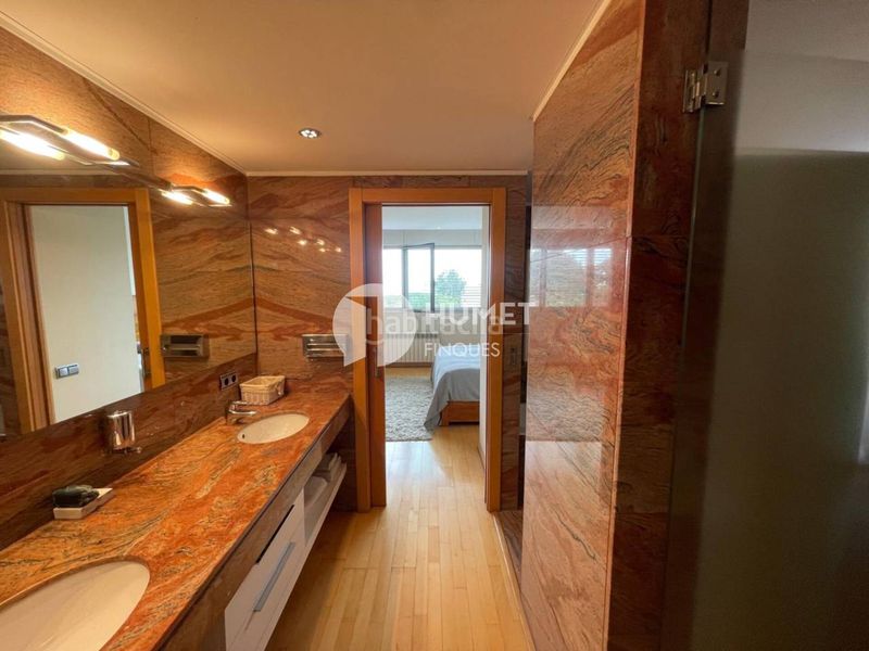 Foto 547f2ac5-7297-49c6-bc94-9f0730215c1c. Casa a calle benedetti 78 a Sant Gervasi - Bonanova Barcelona