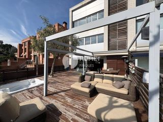 Maison à Calle benedetti 78. Casa unifamiliar en benedetti bonanova