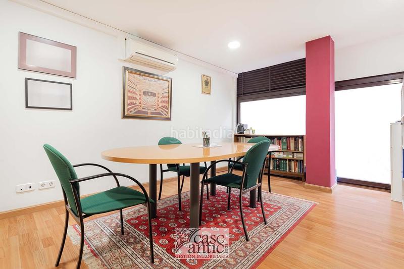 Foto 4f8b5ef8-1157-4eea-95d6-6477ca182430. Local commercial dans St. Pere - Sta. Caterina - El Born Barcelona