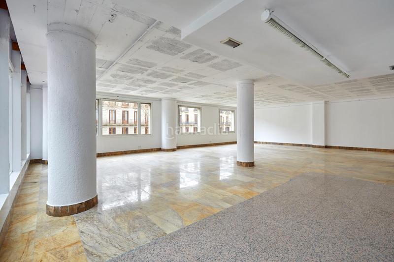 Foto efec889a-a7fe-4495-ae2e-30e90a19f70b. Location bureau avec chauffage parking dans Gòtic Barcelona