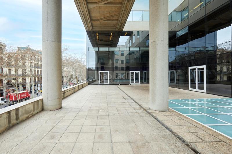 Foto 18e33faf-6ed0-4e37-bc1f-08722f8ee7cd. Rent office space with heating parking in Gòtic Barcelona
