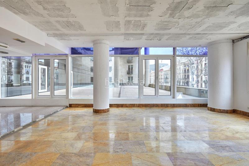 Foto 8b7adb55-2ef1-4b2a-a84c-7d1fdb43524a. Rent office space with heating parking in Gòtic Barcelona