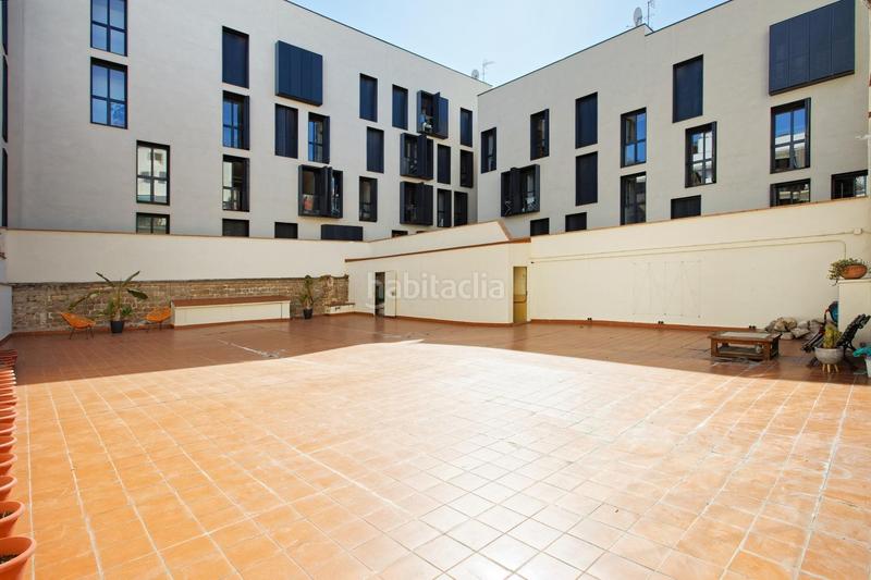 Foto 74a07061-27ce-4046-a656-a79eb81fe23a. Alquiler piso pieza única en el corazón . en Raval Barcelona