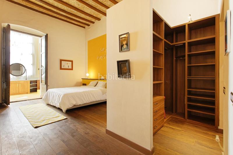 Foto 038f7574-efca-4bf9-b02c-d8792d6f11a6. Rent flat with heating in Raval Barcelona