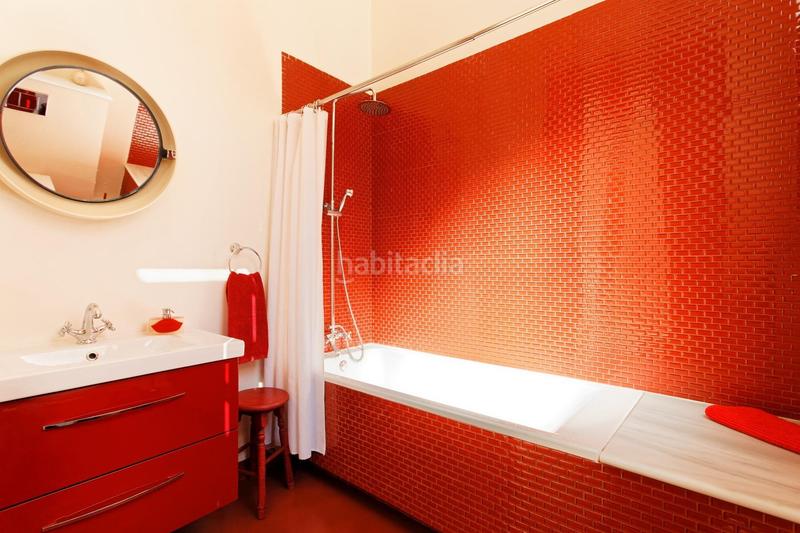 Foto 9e2340a1-195f-4d96-a00d-50eeb21111c0. Rent flat with heating in Raval Barcelona