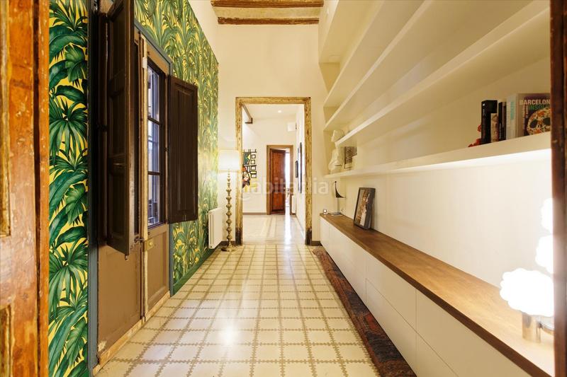 Foto fe393038-b611-4a1e-bd3c-6f5489578b71. Rent flat with heating in Raval Barcelona