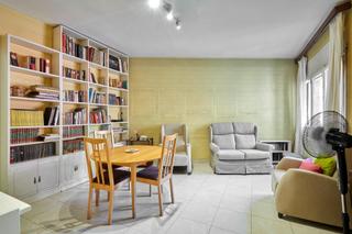 Flat in Guinard. Amplio piso para reformar en el guinard, barcelona
