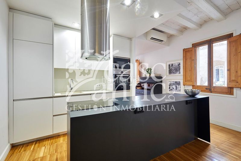 Foto eb5c2aef-ee2a-43a9-b0ec-517d2dd70eef. Pis amb calefacció a Raval Barcelona