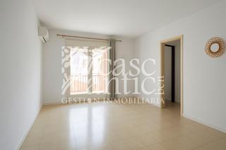 Flat in St. Pere - Sta. Caterina - El Born. Coqueto piso con ascensor en el borne