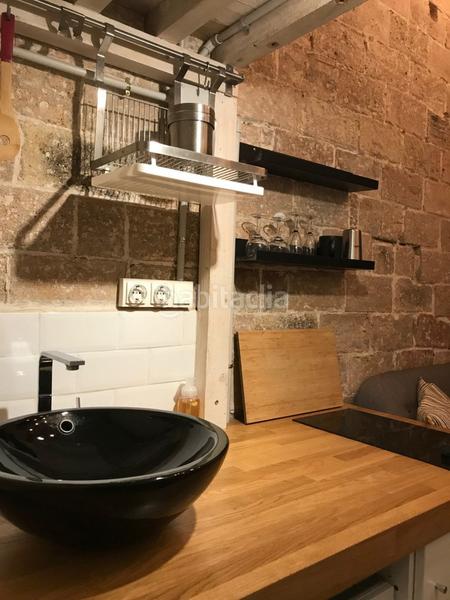 Foto f50f1845-5281-4de5-892d-a9327f26e1c8. Alquiler estudio moderno estudio reformado de 15 m en ciutat vella en Barcelona