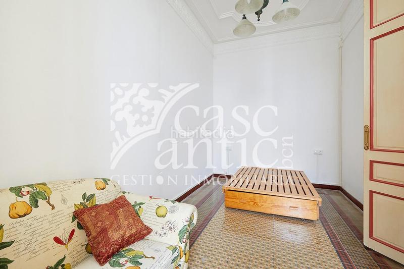 Foto 20166d92-59d2-4d70-a0ec-80575c2b8aab. Alquiler piso precioso piso con terraza en Sant Antoni en Barcelona