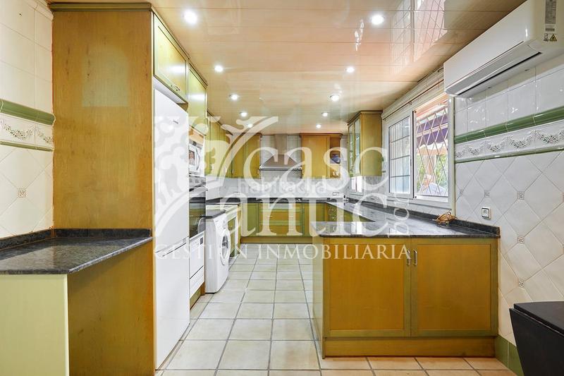Foto 88199814-bca8-4d57-89bd-6292982b754d. Alquiler piso precioso piso con terraza en Sant Antoni en Barcelona