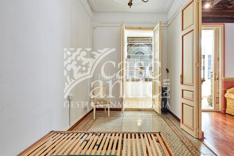 Foto a5486ea2-83f3-487b-a5f7-fa8dc480997d. Alquiler piso precioso piso con terraza en Sant Antoni en Barcelona