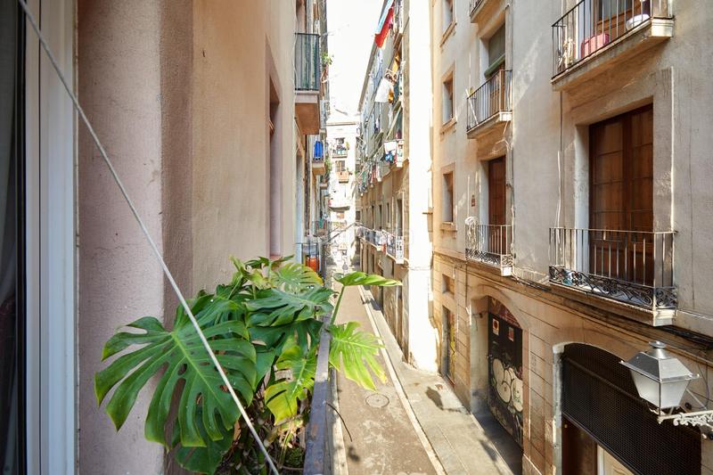 Foto 0ae234f0-9c0a-4308-8b77-df512e087d44. Piso precioso piso esquinero. en Raval Barcelona