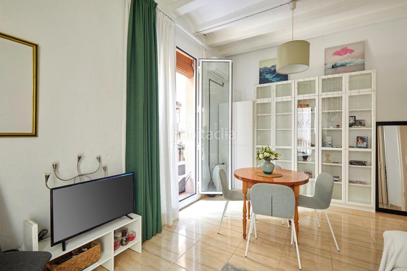 Foto 47b57947-3db7-4763-8cf5-4624fbe3be44. Piso precioso piso esquinero. en Raval Barcelona