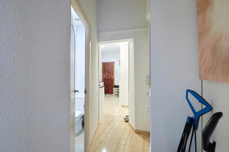 Foto c6fcf68b-b77f-40ae-b87d-5ea9e2a29ccb. Piso precioso piso esquinero. en Raval Barcelona