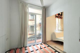 Pis a Raval. Acogedor piso en raval