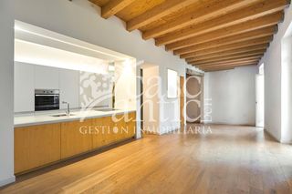 Flat in St. Pere - Sta. Caterina - El Born. Exclusivo piso reformado en el corazón de barcelona estilo y con