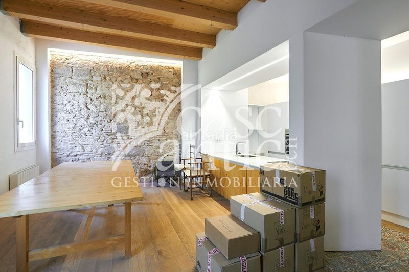 Foto 58bb1c81-745f-441d-bd9a-7ff4ba2eac3f. Pis a St. Pere - Sta. Caterina - El Born Barcelona