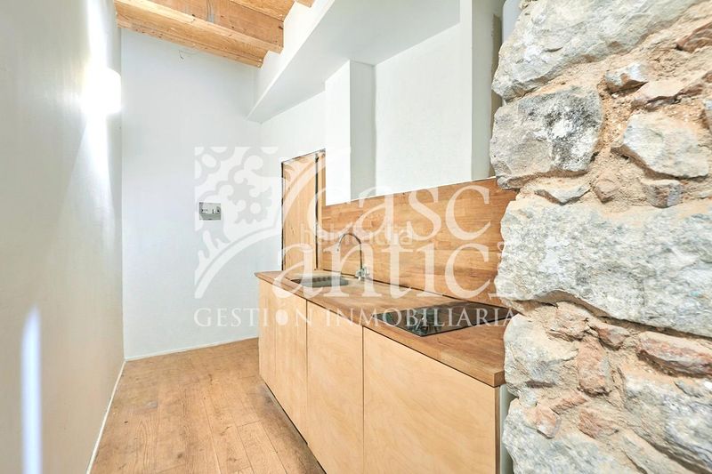 Foto f5de0eae-4563-423a-8696-8487258130df. Pis a St. Pere - Sta. Caterina - El Born Barcelona