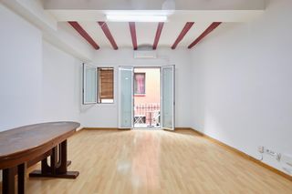 Pis a Raval. Acogedor estudio con ascensor en el coraz�n de el raval, barcelo