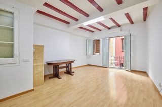 Etagenwohnung in Raval. Acogedor estudio con ascensor en el coraz�n de el raval, barcelo