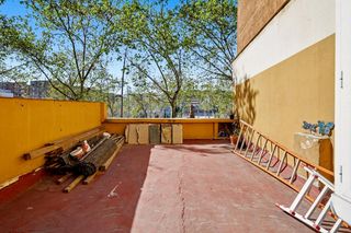 Pis a Raval. Acogedor piso con terraza privada en el corazón de el raval, bar