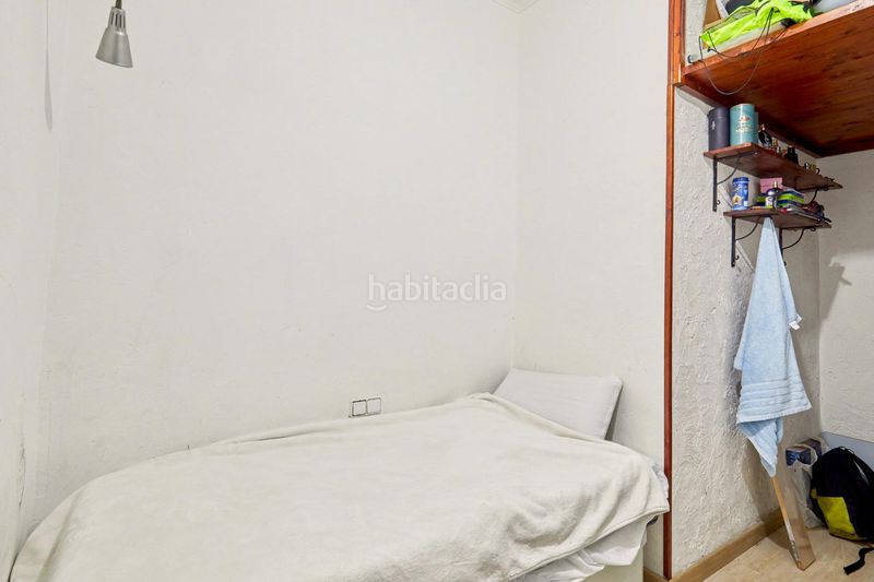 Foto b4e0b1be-7c10-4e68-ba87-e8efcdb6c30c. Pis a Raval Barcelona