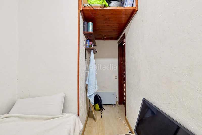 Foto dbc4ef68-816b-45f4-b28f-f754fb6aa0ad. Pis a Raval Barcelona