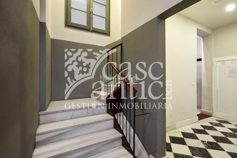 Foto 7602065d-f92f-4e7e-a694-9bd8369b4b54. Pis a Raval Barcelona