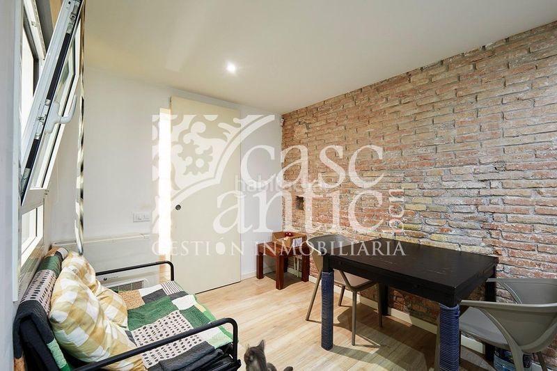 Foto 8818d000-437f-4cd4-ad40-5b067f1e9ea0. Pis a Raval Barcelona