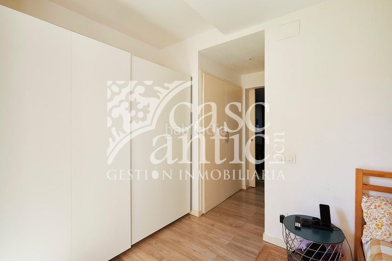 Foto 90fac2e0-3844-4173-a15b-bc0cfbf39777. Pis a Raval Barcelona