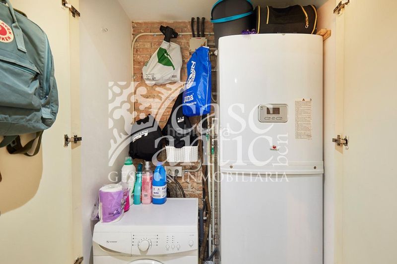 Foto aa1a1978-3f30-4beb-bd5f-c7b6b0296218. Pis a Raval Barcelona