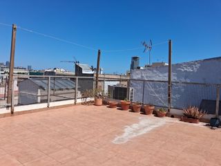 Alquiler Piso en Raval. Acogedor piso reformado con terraza privada