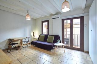 Flat in Raval. Atractivo piso reformado en el raval, barcelona  159.000